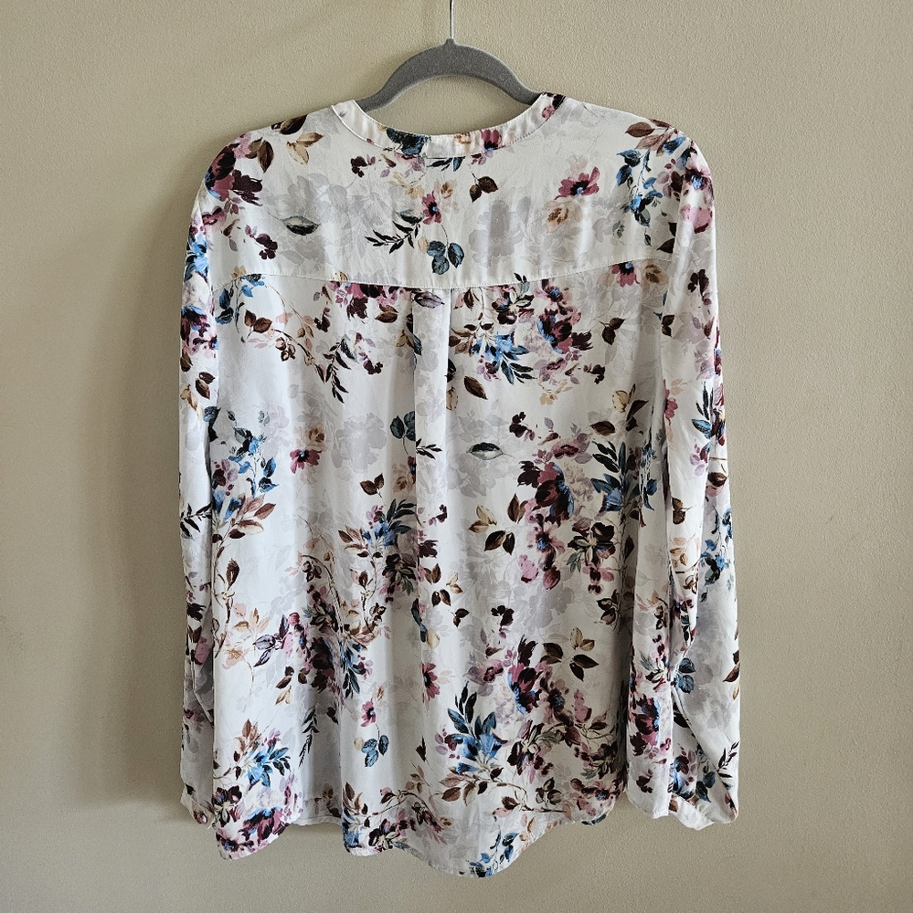 Torrid Floral Button Down Shirt - White and Multicolor - Picture 6 of 8